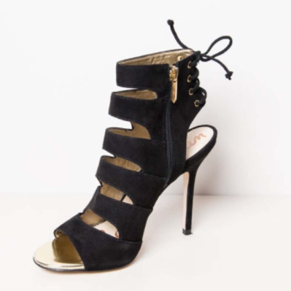 SALE 💕Black Bootie Heels "Anastasia"